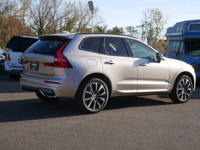 2025 Volvo XC60 Plus