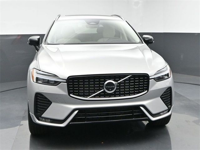 2025 Volvo XC60 Plus