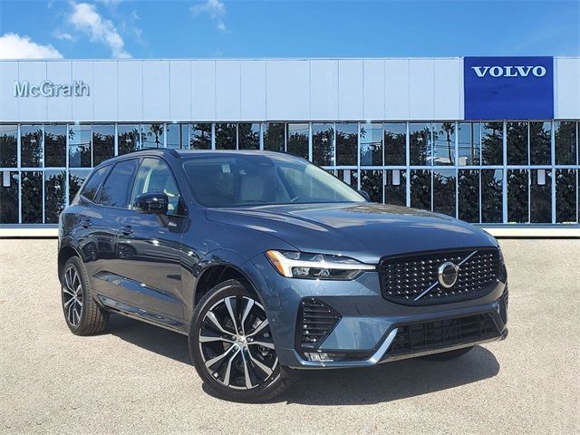 2025 Volvo XC60 Plus