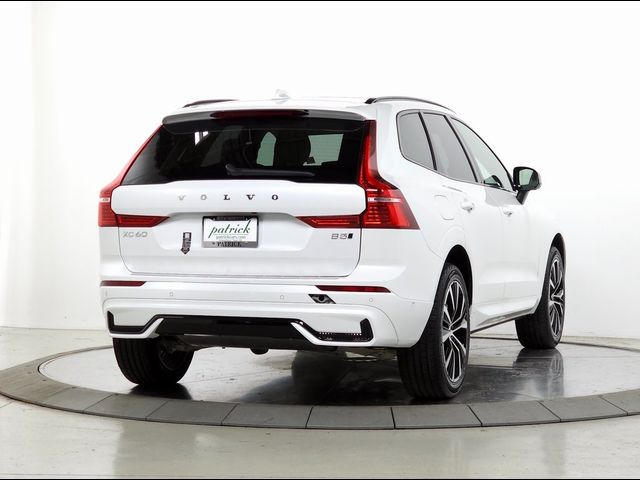 2025 Volvo XC60 Plus