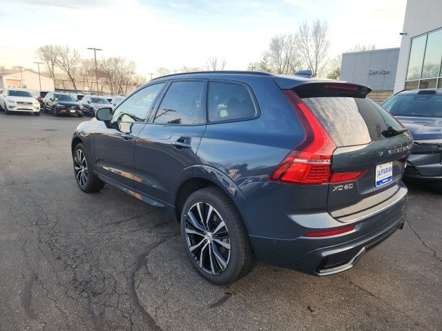 2025 Volvo XC60 Plus