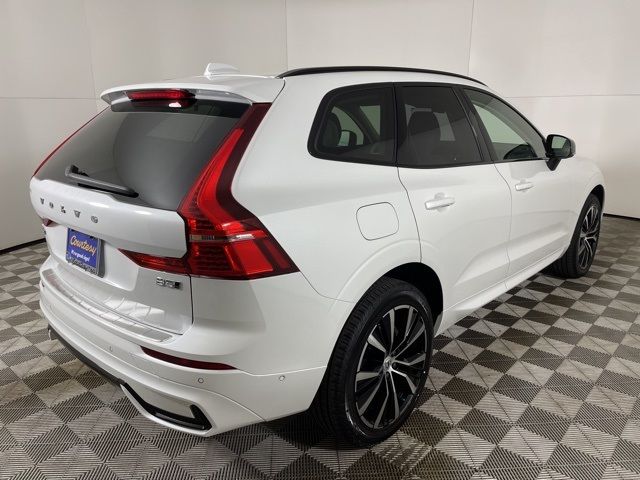 2025 Volvo XC60 Plus