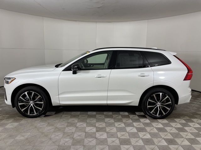 2025 Volvo XC60 Plus