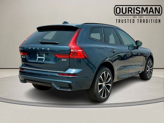 2025 Volvo XC60 Plus