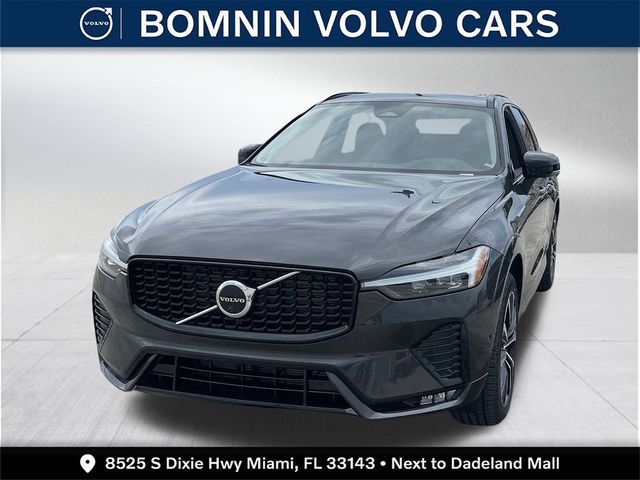 2025 Volvo XC60 Plus Dark Theme