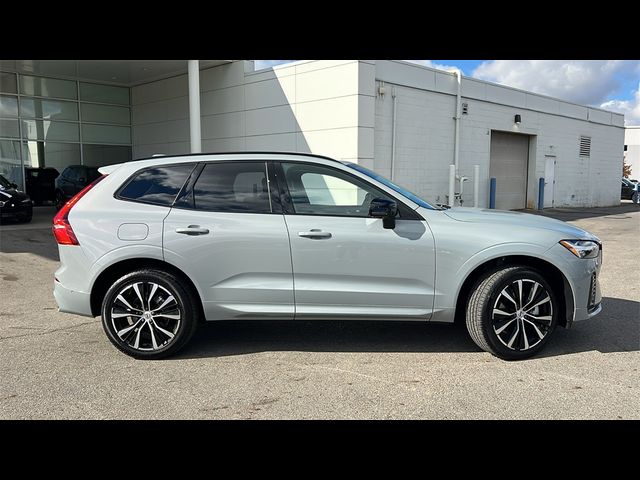 2025 Volvo XC60 Plus