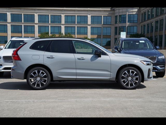 2025 Volvo XC60 Plus