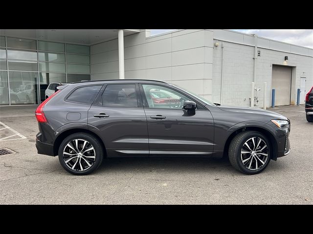 2025 Volvo XC60 Plus