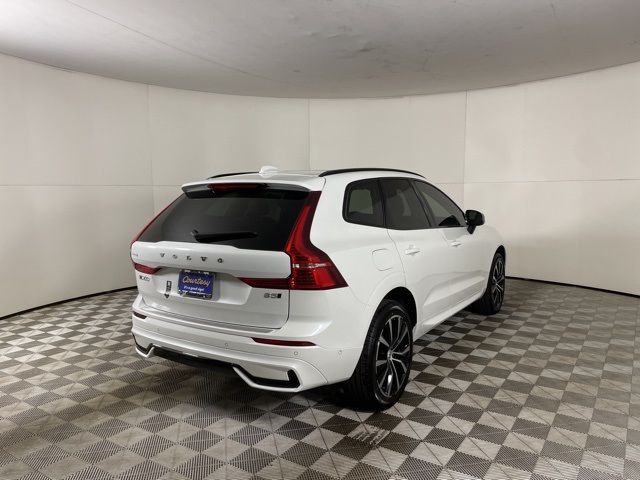 2025 Volvo XC60 Plus