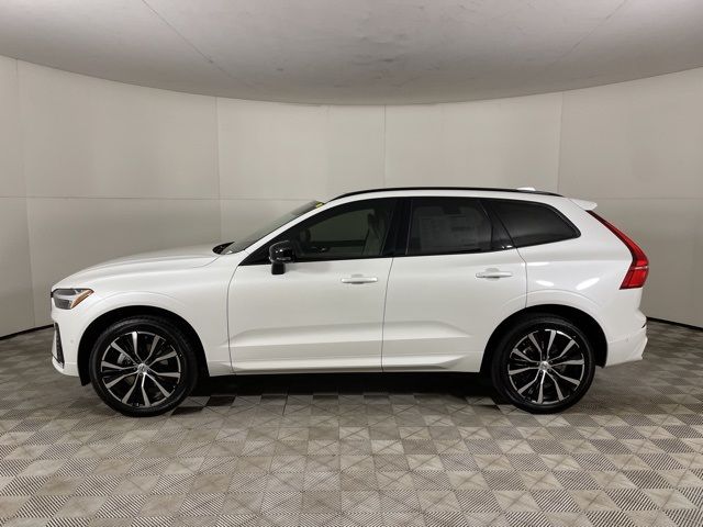 2025 Volvo XC60 Plus