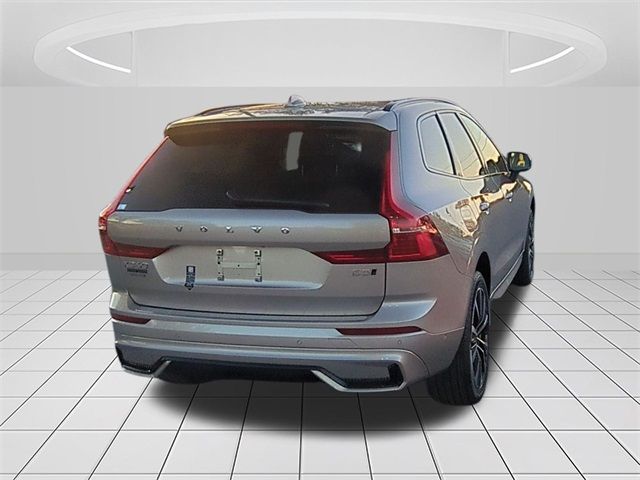 2025 Volvo XC60 Plus