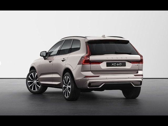 2025 Volvo XC60 Plus