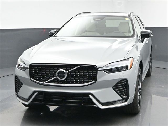 2025 Volvo XC60 Plus