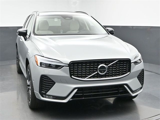 2025 Volvo XC60 Plus