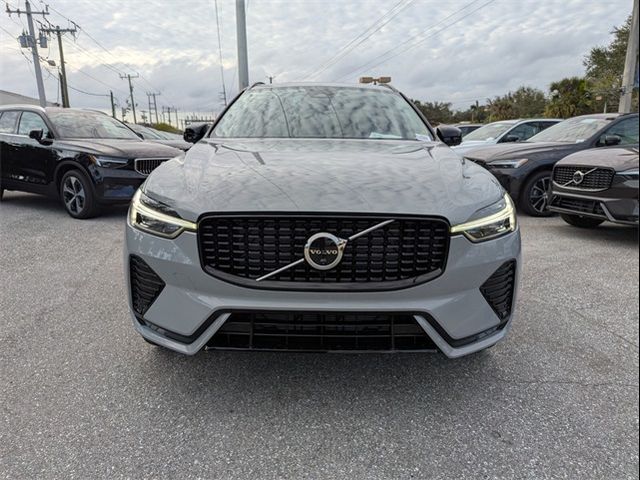 2025 Volvo XC60 Plus