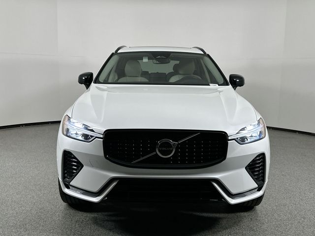 2025 Volvo XC60 Plus