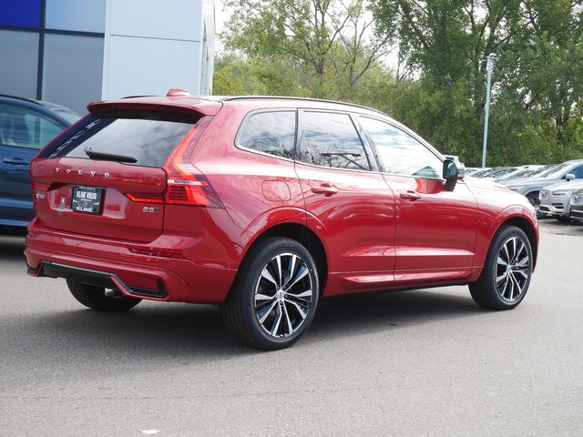 2025 Volvo XC60 Plus