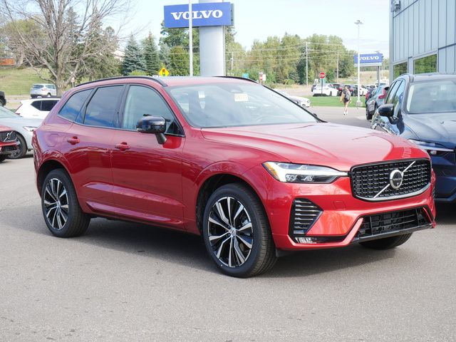 2025 Volvo XC60 Plus