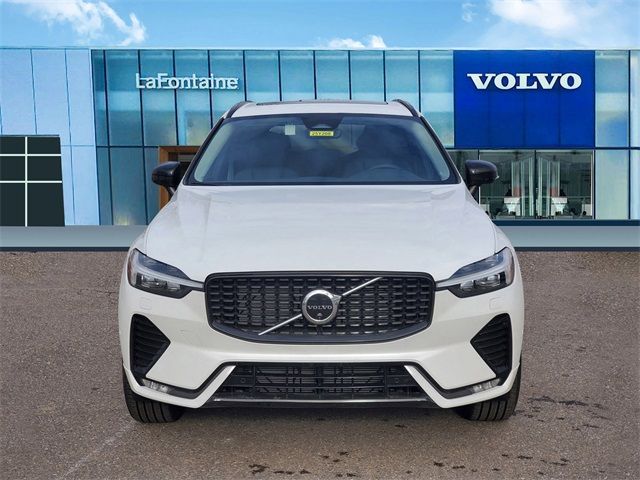 2025 Volvo XC60 Plus