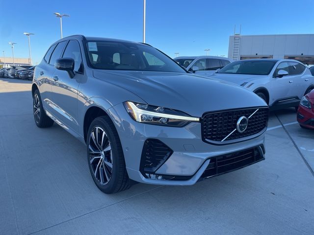 2025 Volvo XC60 Plus