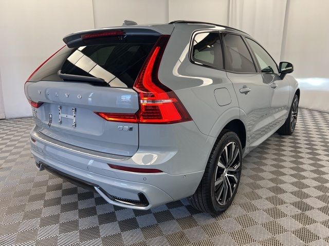 2025 Volvo XC60 Plus