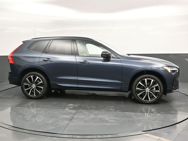 2025 Volvo XC60 Plus