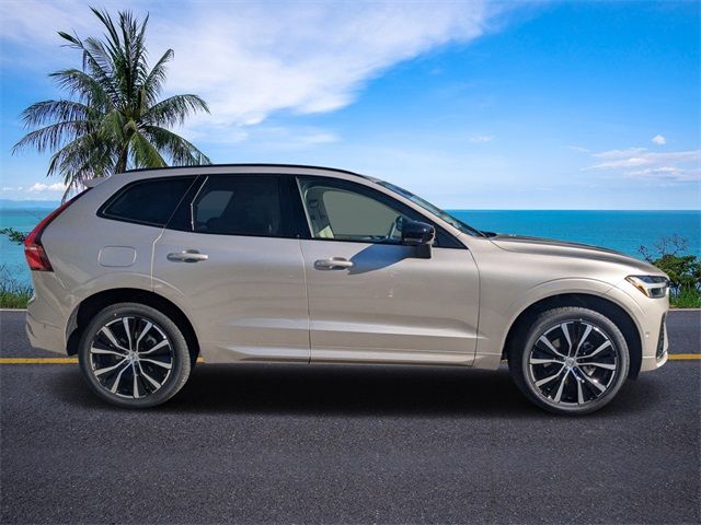 2025 Volvo XC60 Plus