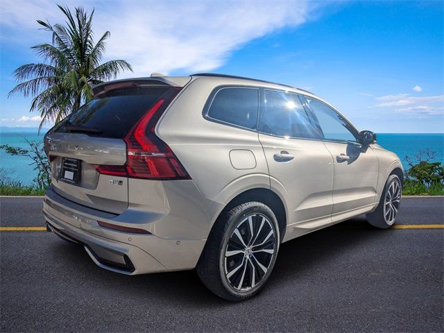 2025 Volvo XC60 Plus