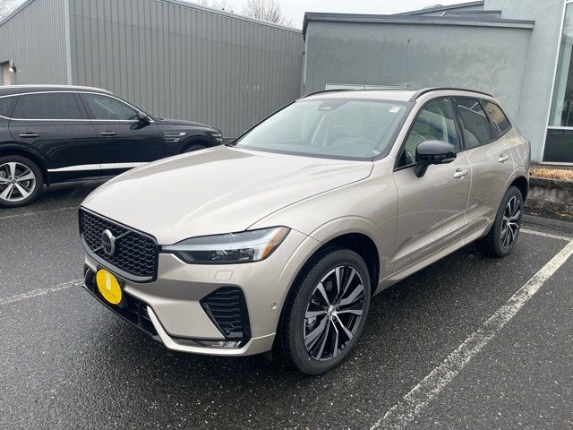 2025 Volvo XC60 Plus