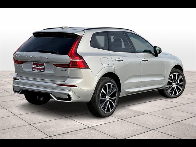 2025 Volvo XC60 Plus