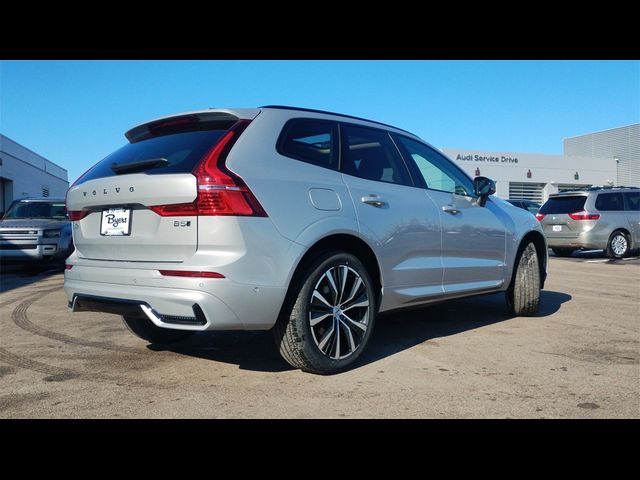 2025 Volvo XC60 Plus