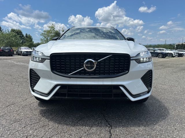 2025 Volvo XC60 Plus