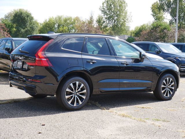 2025 Volvo XC60 Core