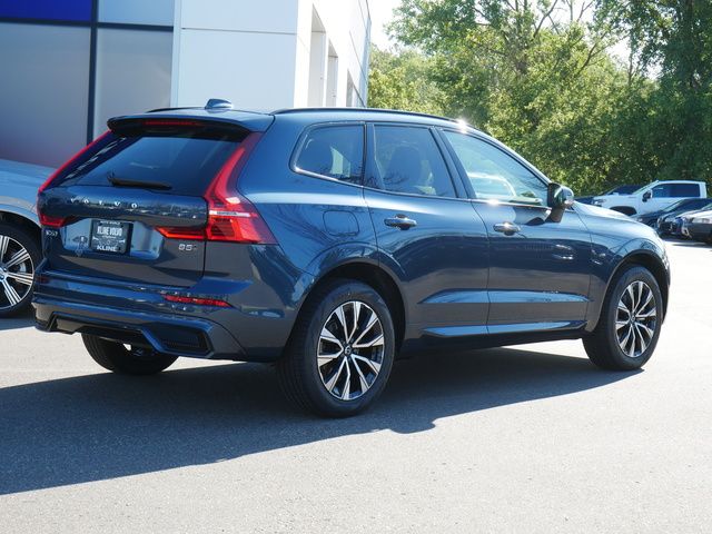 2025 Volvo XC60 Core