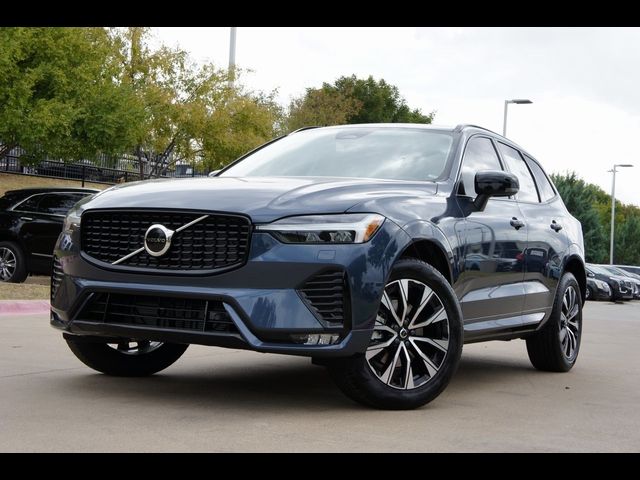 2025 Volvo XC60 Core