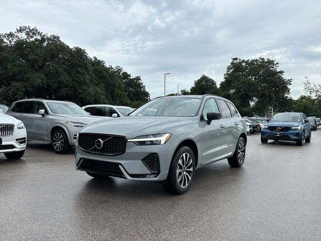 2025 Volvo XC60 Core