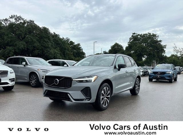 2025 Volvo XC60 Core