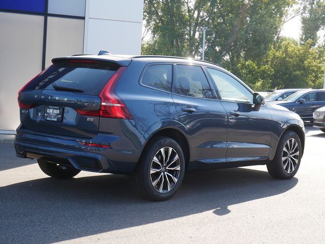 2025 Volvo XC60 Core