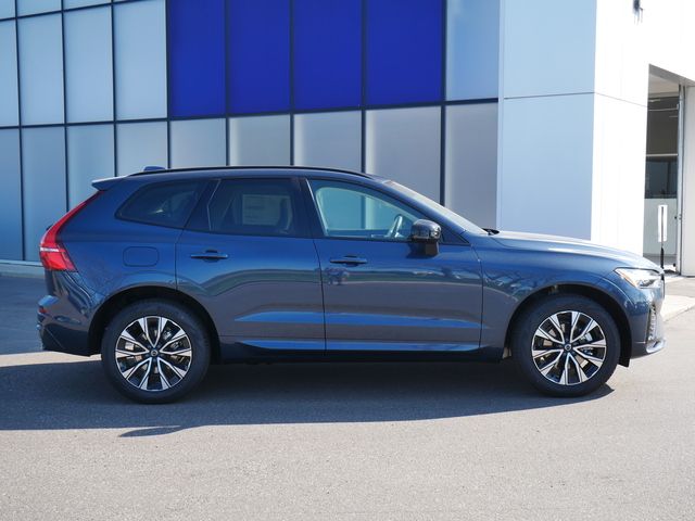 2025 Volvo XC60 Core