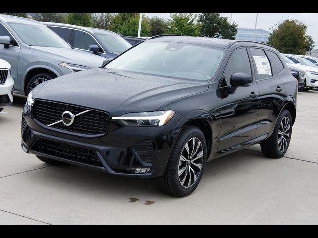 2025 Volvo XC60 Core