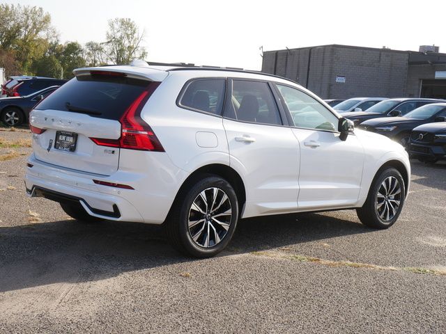 2025 Volvo XC60 Core