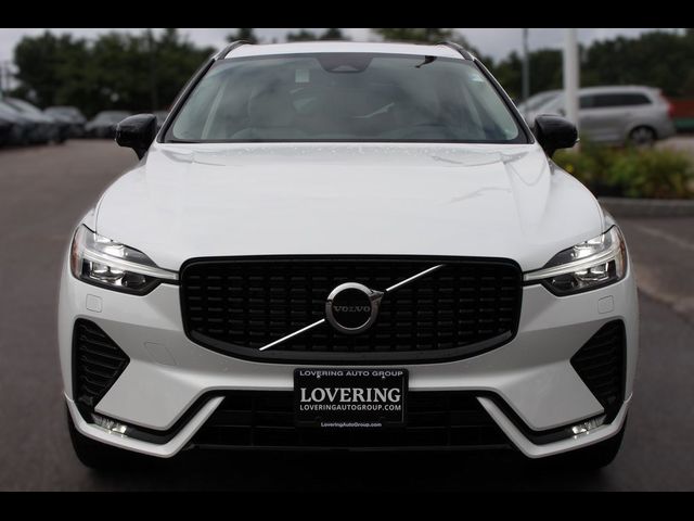 2025 Volvo XC60 Core