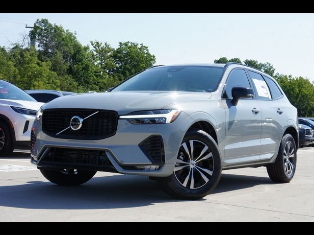 2025 Volvo XC60 Core