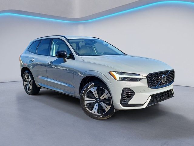 2025 Volvo XC60 Plug-In Hybrid Core