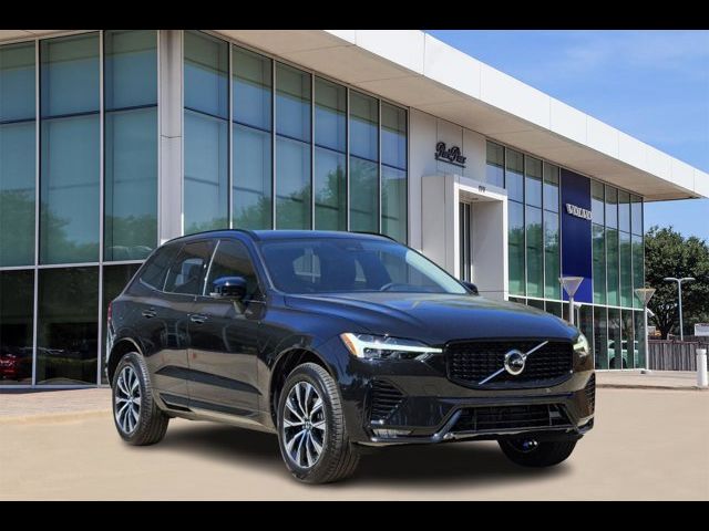 2025 Volvo XC60 Core