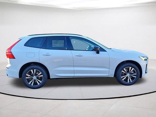 2025 Volvo XC60 Core