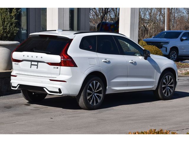 2025 Volvo XC60 Core