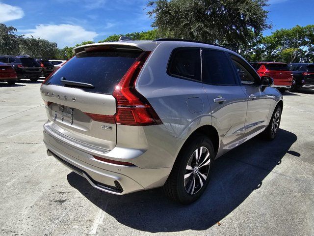 2025 Volvo XC60 Core