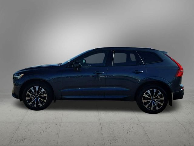 2025 Volvo XC60 Core