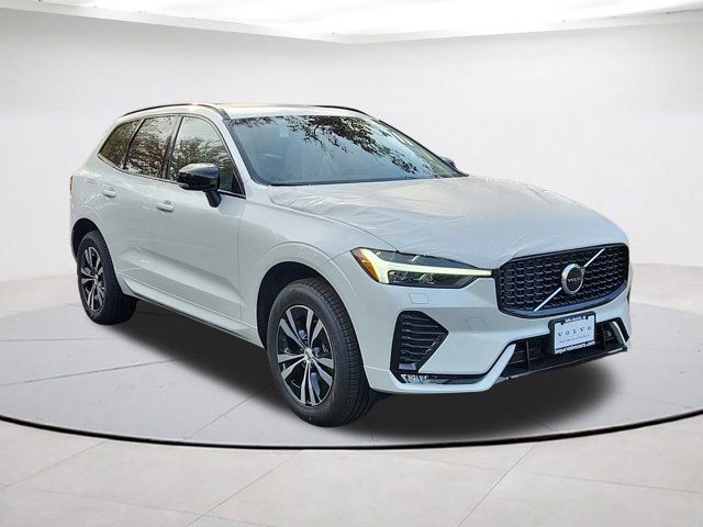 2025 Volvo XC60 Core